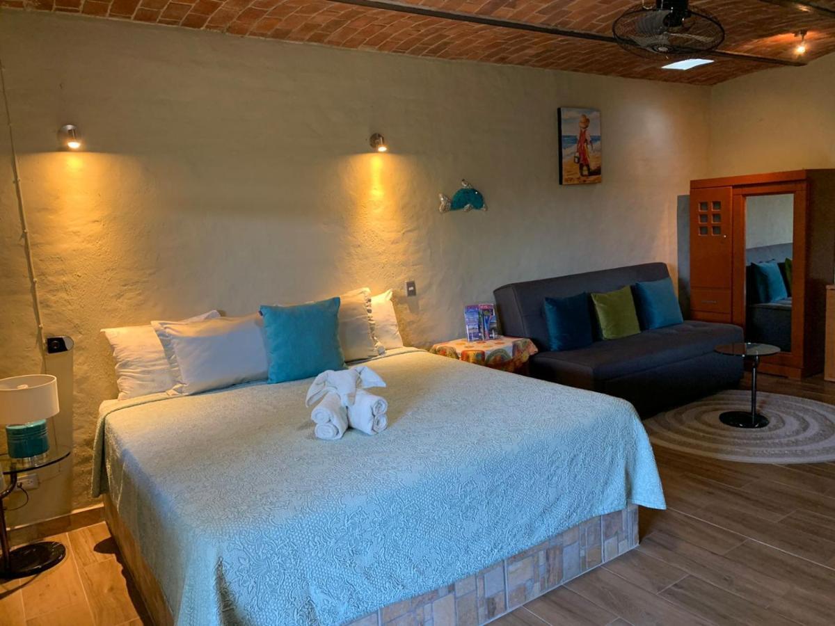 Casa De La Abuela Bed & Breakfast Ajijic Ngoại thất bức ảnh