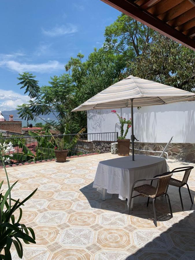 Casa De La Abuela Bed & Breakfast Ajijic Ngoại thất bức ảnh
