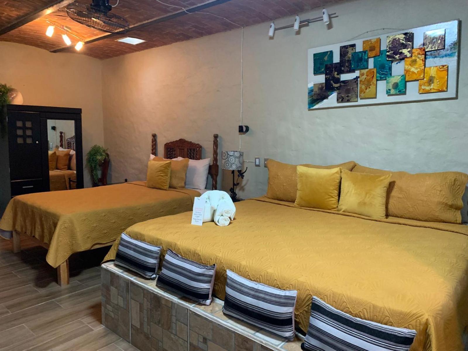 Casa De La Abuela Bed & Breakfast Ajijic Ngoại thất bức ảnh