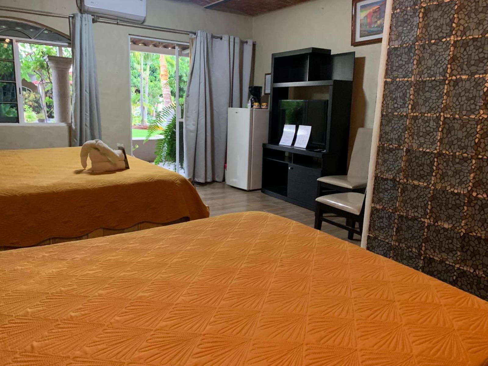 Casa De La Abuela Bed & Breakfast Ajijic Ngoại thất bức ảnh