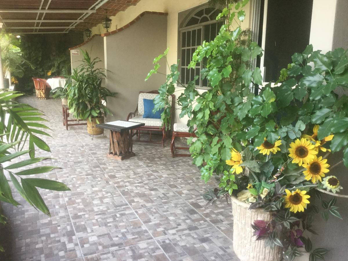 Casa De La Abuela Bed & Breakfast Ajijic Ngoại thất bức ảnh